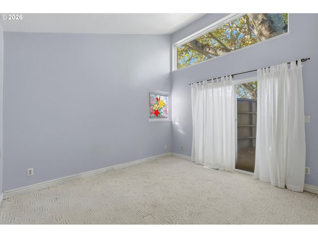 17815 Nw LAKEWAY Ct, Beaverton, OR 97006