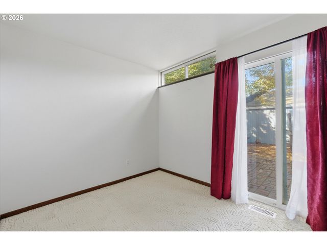 17815 Nw LAKEWAY Ct, Beaverton, OR 97006