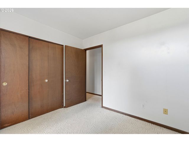 17815 Nw LAKEWAY Ct, Beaverton, OR 97006