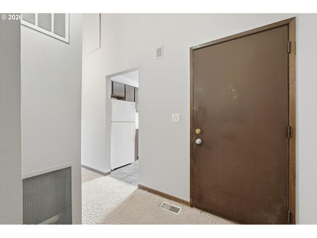 17815 Nw LAKEWAY Ct, Beaverton, OR 97006