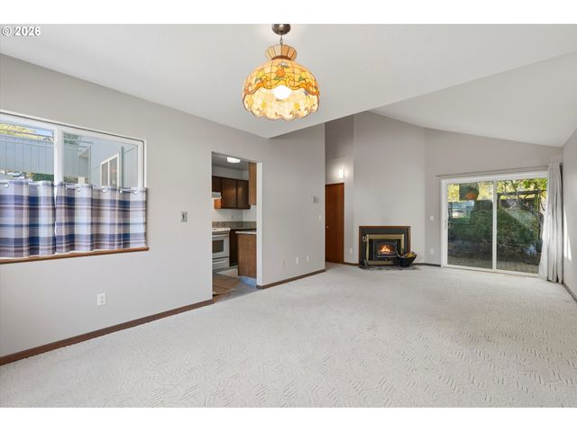 17815 Nw LAKEWAY Ct, Beaverton, OR 97006