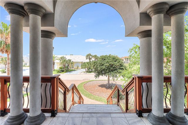 113 Bay Ct, Aransas Pass, TX 78336