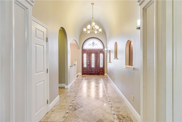 113 Bay Ct, Aransas Pass, TX 78336