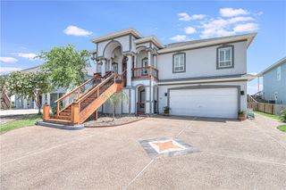 113 Bay Ct, Aransas Pass, TX 78336