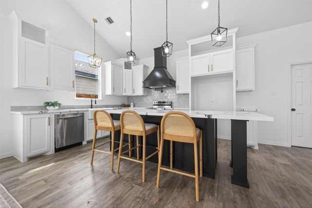 1105 Peter Pine Street, Huffman, TX 77336