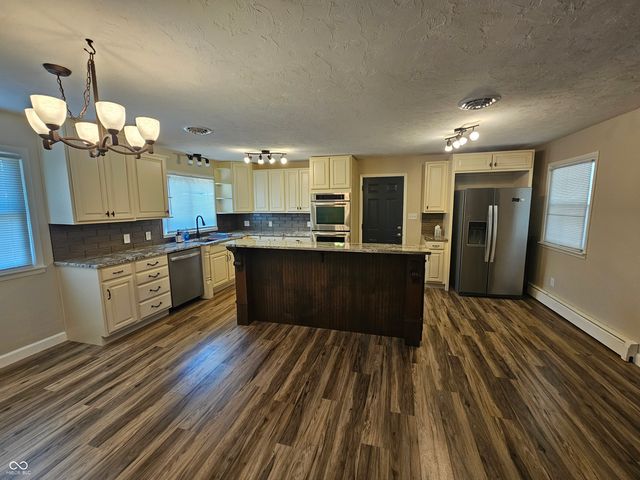 1611 Charles Street, Anderson, IN 46013