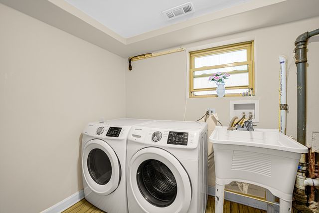 2437 N 78th Avenue, Elmwood Park, IL 60707