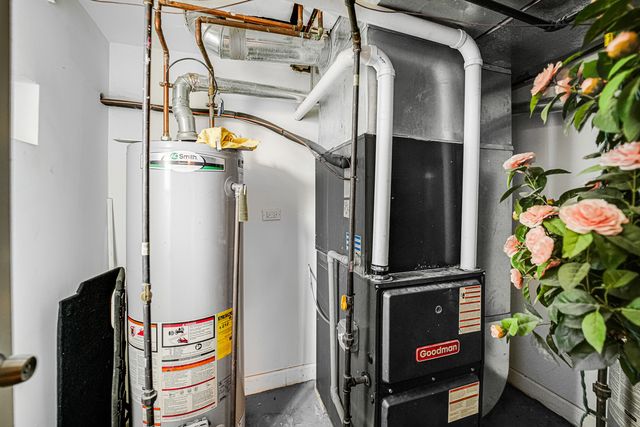 2437 N 78th Avenue, Elmwood Park, IL 60707