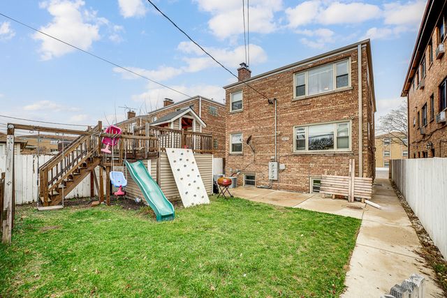 2437 N 78th Avenue, Elmwood Park, IL 60707