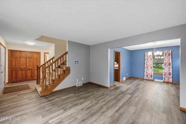 3518 Lynnbrooke Lane, Oregon, OH 43616
