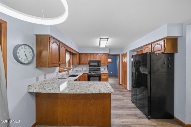 3518 Lynnbrooke Lane, Oregon, OH 43616
