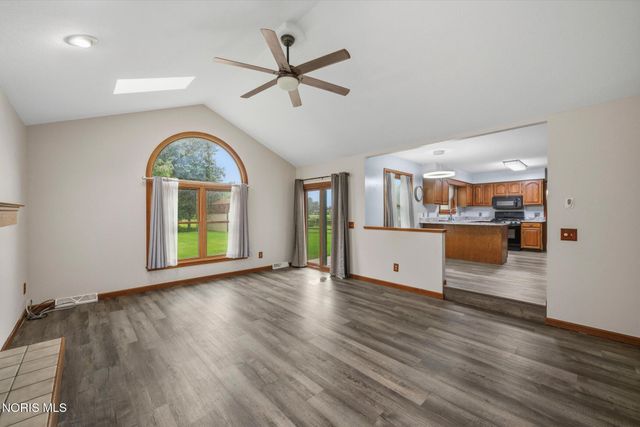 3518 Lynnbrooke Lane, Oregon, OH 43616