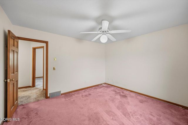 3518 Lynnbrooke Lane, Oregon, OH 43616