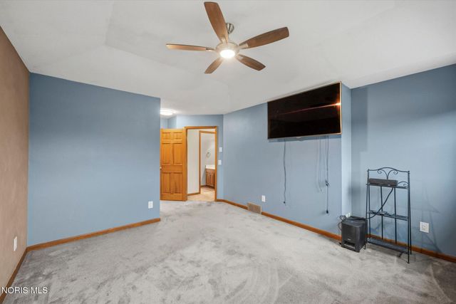 3518 Lynnbrooke Lane, Oregon, OH 43616
