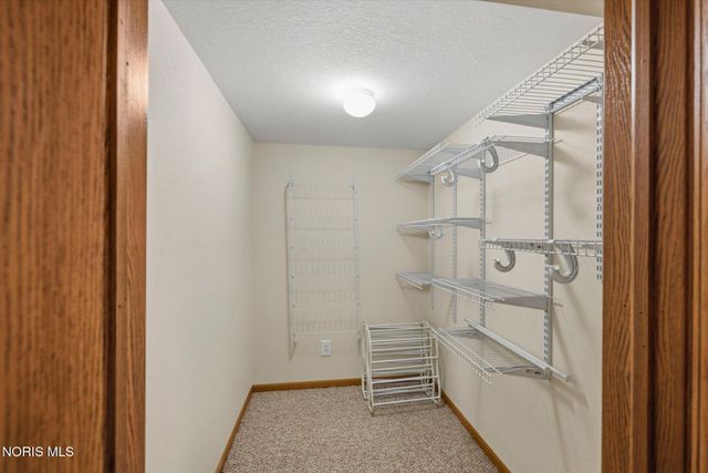3518 Lynnbrooke Lane, Oregon, OH 43616