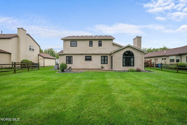 3518 Lynnbrooke Lane, Oregon, OH 43616