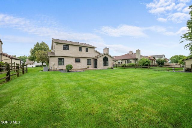 3518 Lynnbrooke Lane, Oregon, OH 43616