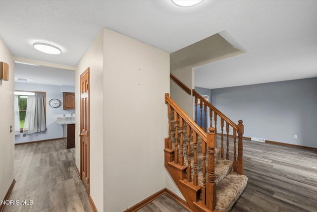 3518 Lynnbrooke Lane, Oregon, OH 43616
