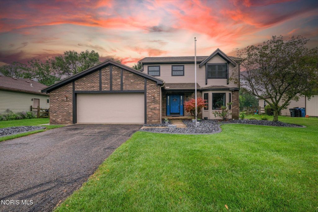 3518 Lynnbrooke Lane, Oregon, OH 43616