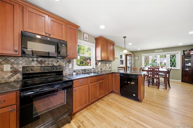 90 Fischer Avenue, Islip Terrace, NY 11752