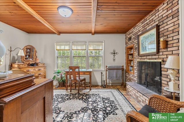 9674 N 30 Street, Omaha, NE 68112