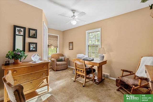 9674 N 30 Street, Omaha, NE 68112