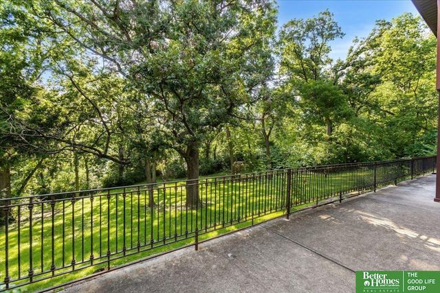 9674 N 30 Street, Omaha, NE 68112