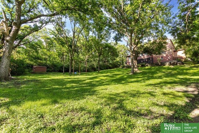 9674 N 30 Street, Omaha, NE 68112