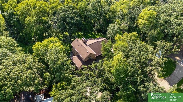 9674 N 30 Street, Omaha, NE 68112