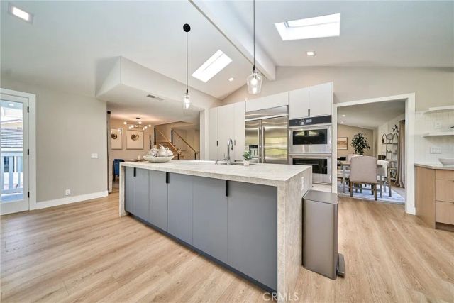 10392 Shadyridge, North Tustin, CA 92705