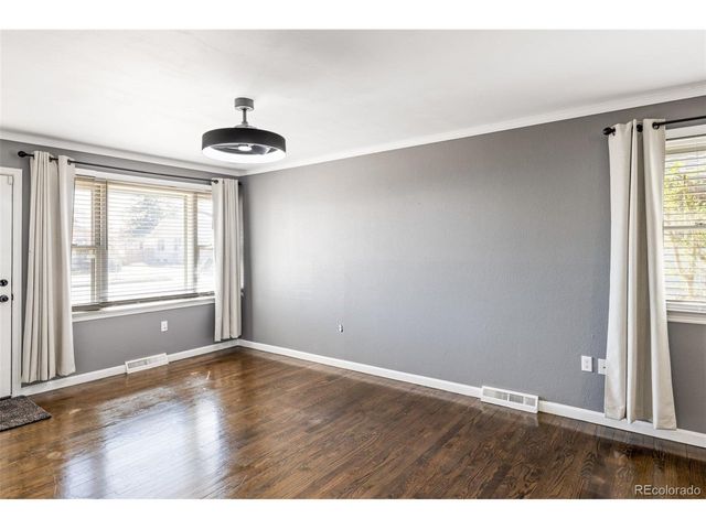 119 S 8th Ave, Brighton, CO 80601