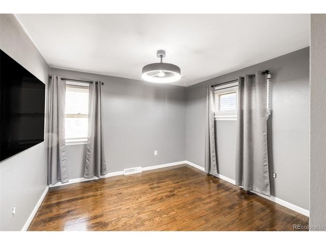 119 S 8th Ave, Brighton, CO 80601