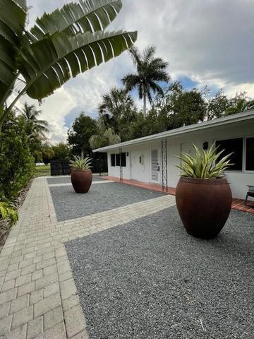 1004 W Las Olas Blvd, Fort Lauderdale, FL 33312