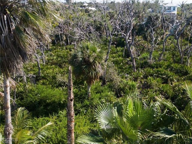 13371 Almond DR, Fort Myers, FL 33908