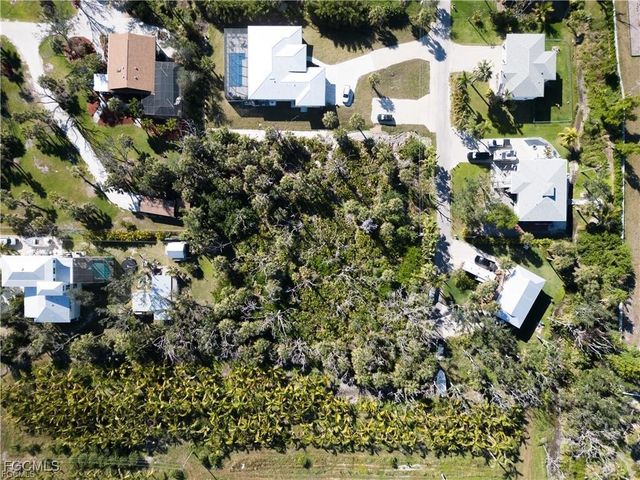 13371 Almond DR, Fort Myers, FL 33908