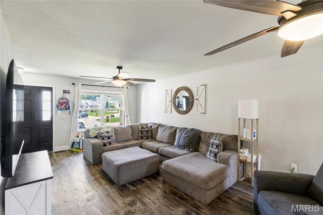 219 Richmond Drive, Crystal City, MO 63019