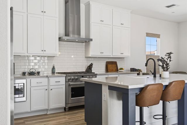 3430 Grove Cir, Loomis, CA 95650