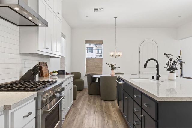 3430 Grove Cir, Loomis, CA 95650