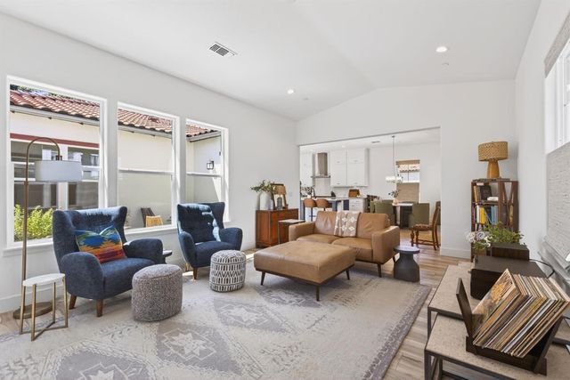 3430 Grove Cir, Loomis, CA 95650