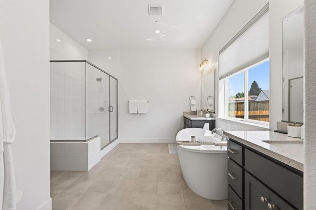 3430 Grove Cir, Loomis, CA 95650