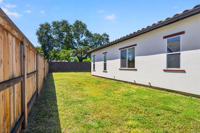 3430 Grove Cir, Loomis, CA 95650