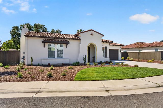 3430 Grove Cir, Loomis, CA 95650