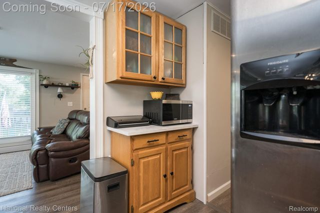 234 Arabelle Street, Commerce Charter Township, MI 48382