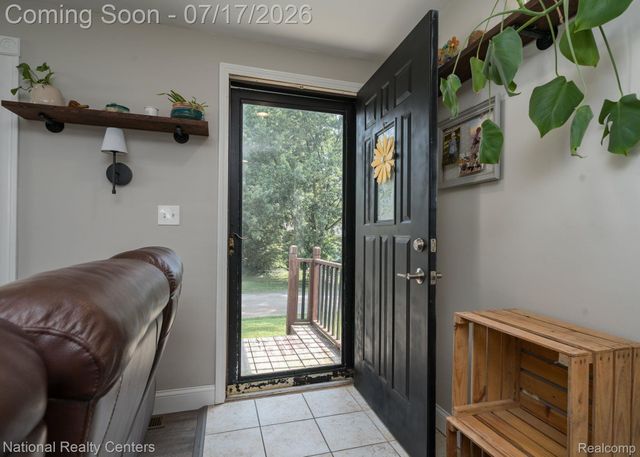 234 Arabelle Street, Commerce Charter Township, MI 48382
