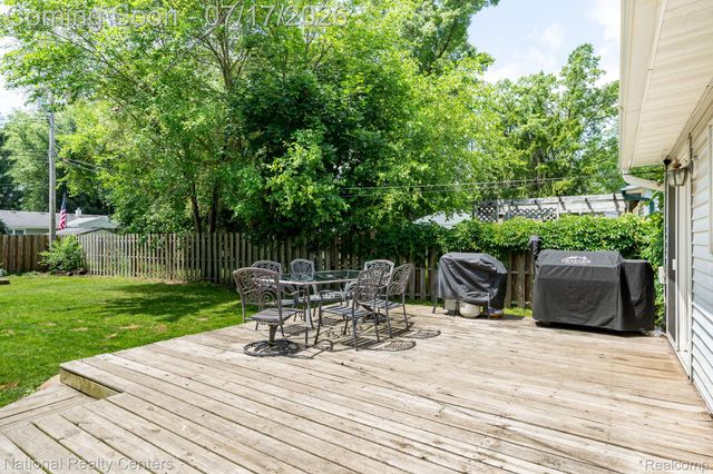 234 Arabelle Street, Commerce Charter Township, MI 48382