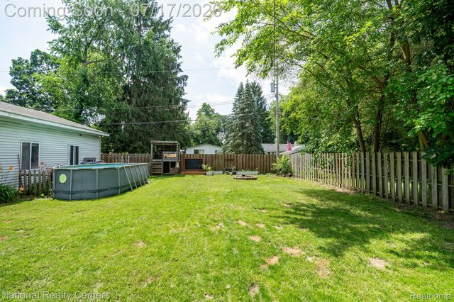 234 Arabelle Street, Commerce Charter Township, MI 48382