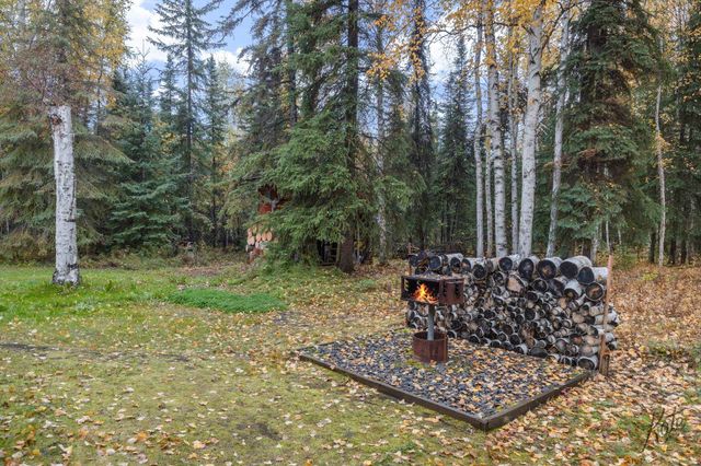 1472 CALABASH DRIVE, North Pole, AK 99705
