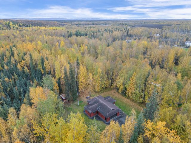 1472 CALABASH DRIVE, North Pole, AK 99705