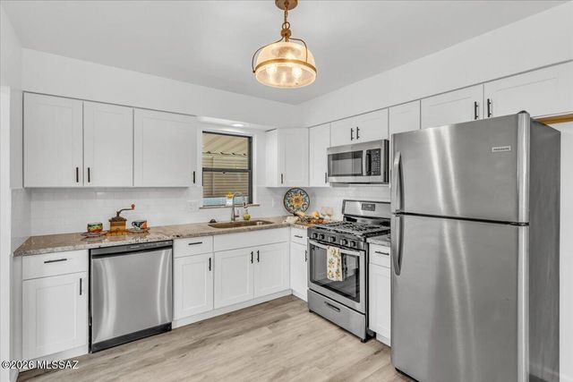 5972 W Rafter Circle Street, Tucson, AZ 85713