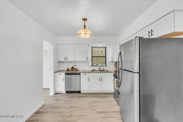 5972 W Rafter Circle Street, Tucson, AZ 85713